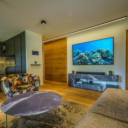 Apartament Luxury Mountain With Private Sauna And Underground Parking Sankt Moritz