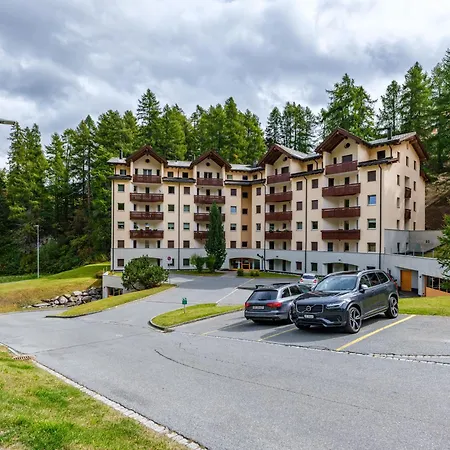 Luxury Mountain With Private Sauna And Underground Parking St. Moritz