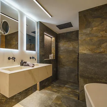 Luxury Mountain With Private Sauna And Underground Parking St. Moritz