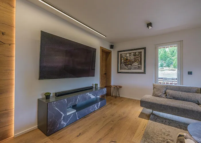 Luxury Mountain With Private Sauna And Underground Parking 公寓 *