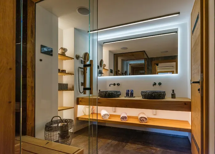Luxury Mountain With Private Sauna And Underground Parking Apartament *