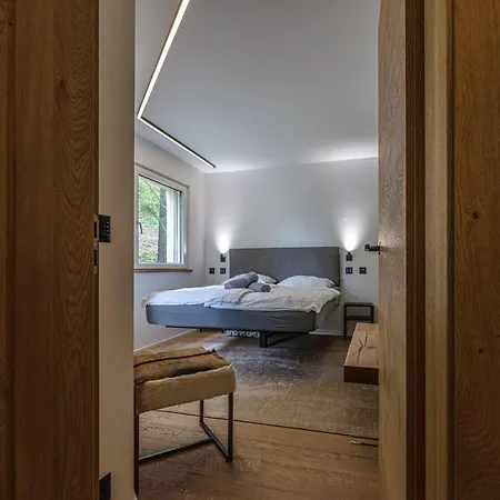 Luxury Mountain With Private Sauna And Underground Parking 圣莫里茨